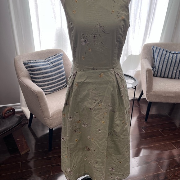 Floral Midi Dress - Picture 1 of 6